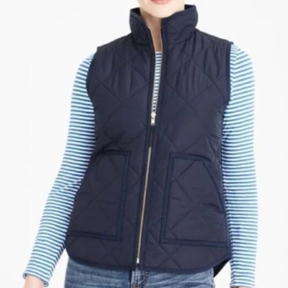 J. Crew Navy Blue Down Filled Quilted Puffer Vest Size Medium - Picture 10 of 10